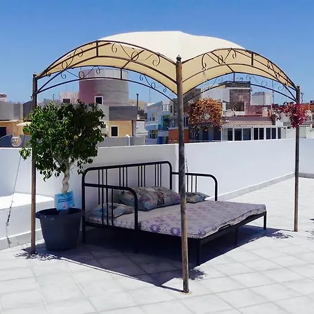 Pura Vida Beach Suites Apartamento *