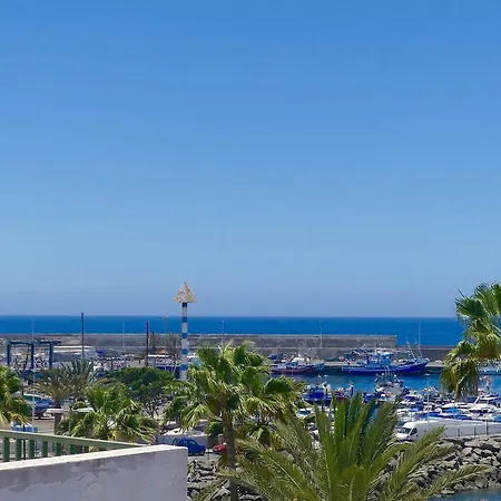 Pura Vida Beach Suites